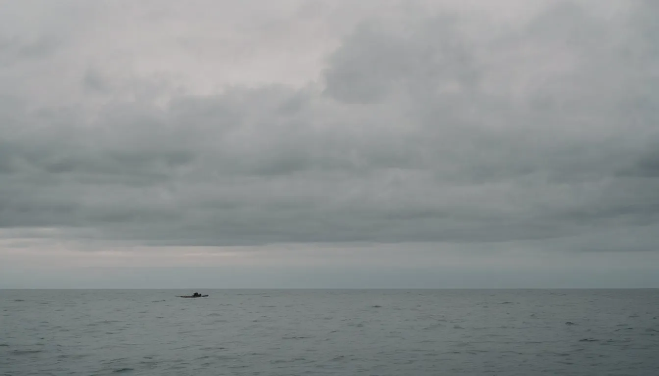En mer, une vitesse se mesure en :